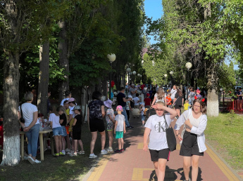 В Хохольском парке провели детский праздник в День защиты детей