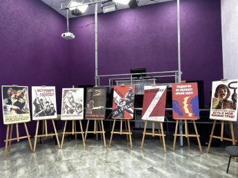 13 февраля в Гремяченском сельском доме культуры прошла художественная выставка плакатного искусства.