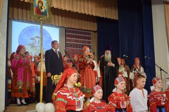 В селе Хохол прошел фестиваль фольклора и ремесел «На Казанскую в Хохле»